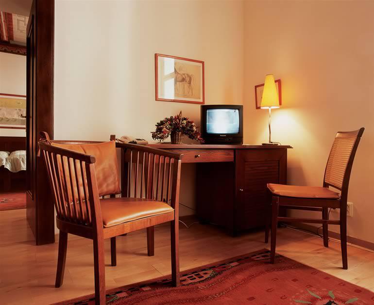 Cerna Liska Hotell Praha Rom bilde